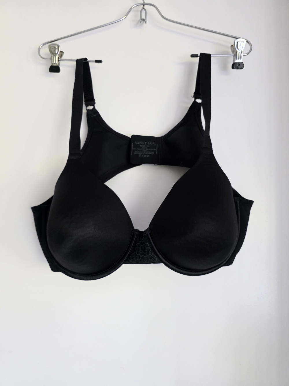 Vanity Fair Black Smooth Molded Underwire Bra 44B